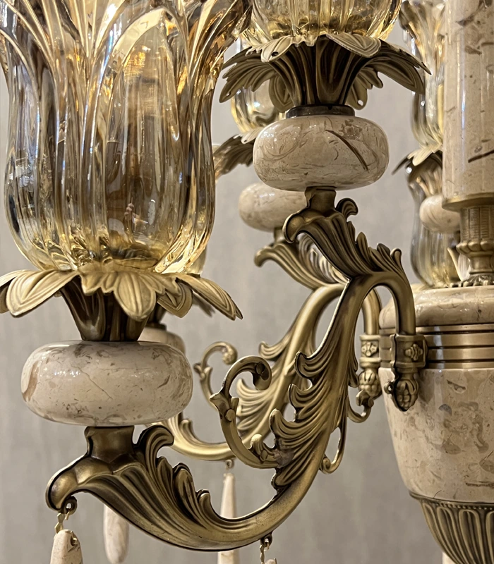 لوستر برنزی با سنگ کرم